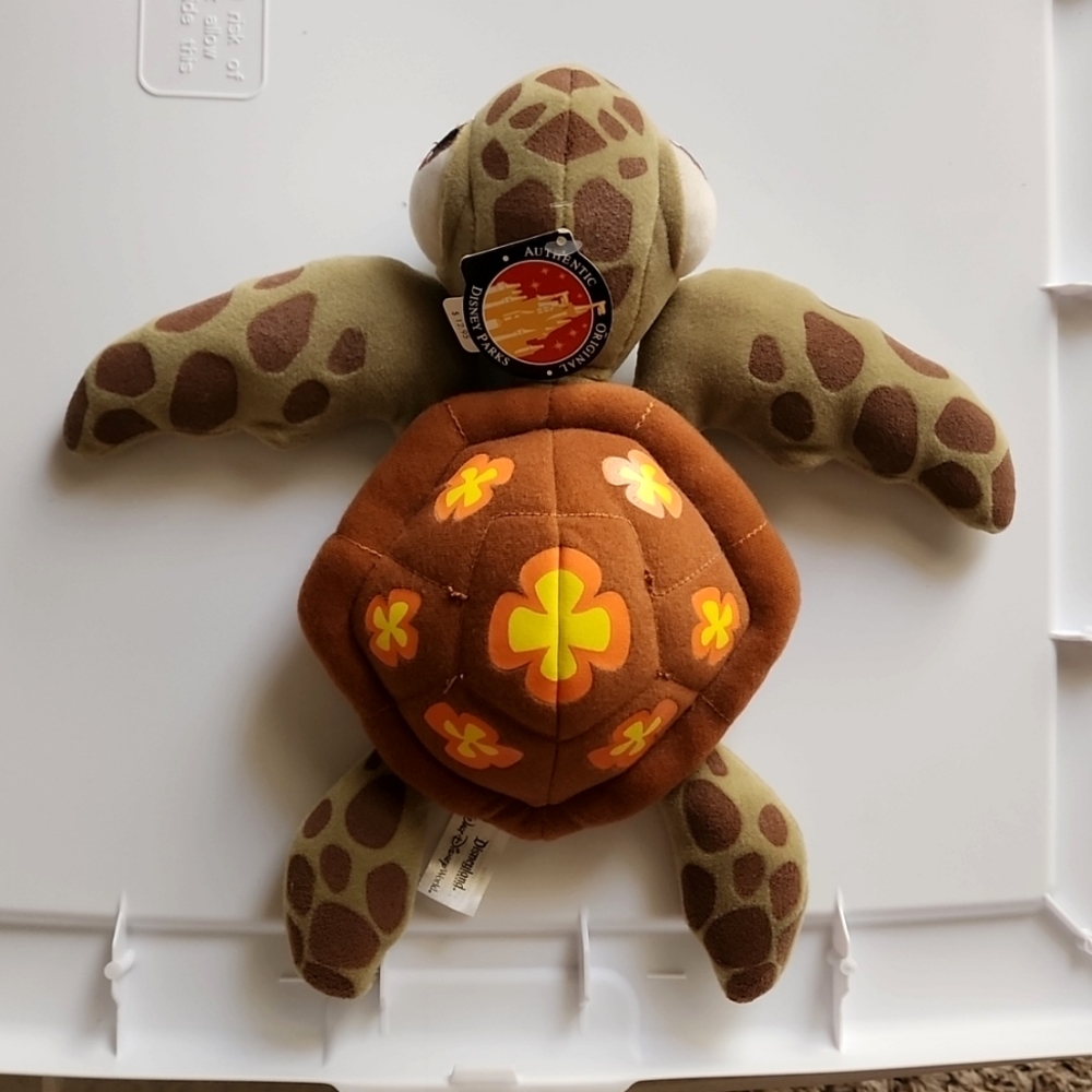 Finding Nemo Sea turtle Squirt plush